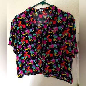 Trippy mushroom button up crop top❤️